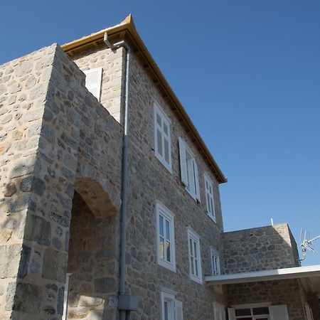 Kiki'S Houses Vlichos Hydra  Bagian luar foto