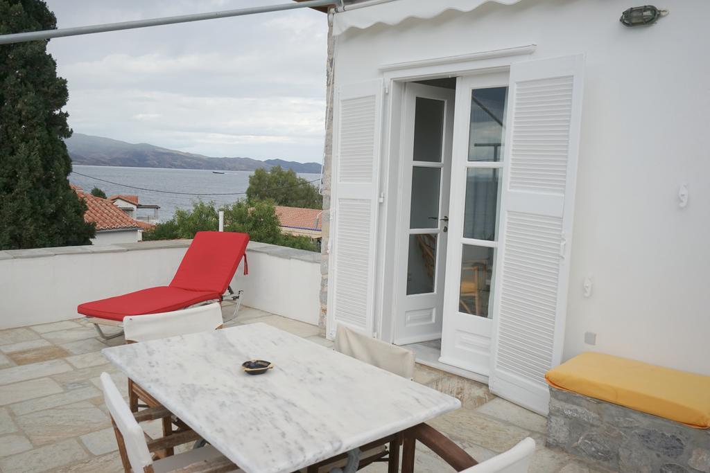 Kiki'S Houses Vlichos Hydra  Bagian luar foto